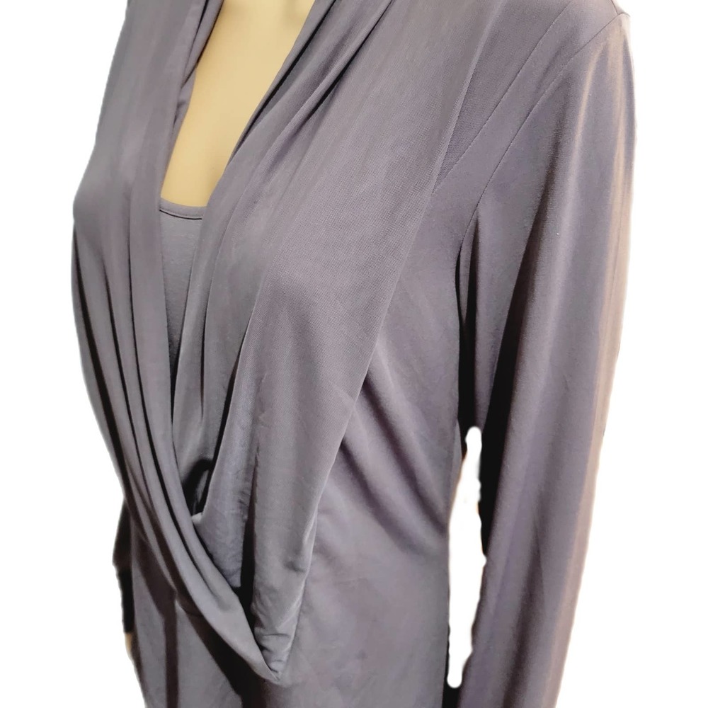 Eci Gray Long Sleeve Top Large NWOT - Picture 2 of 6